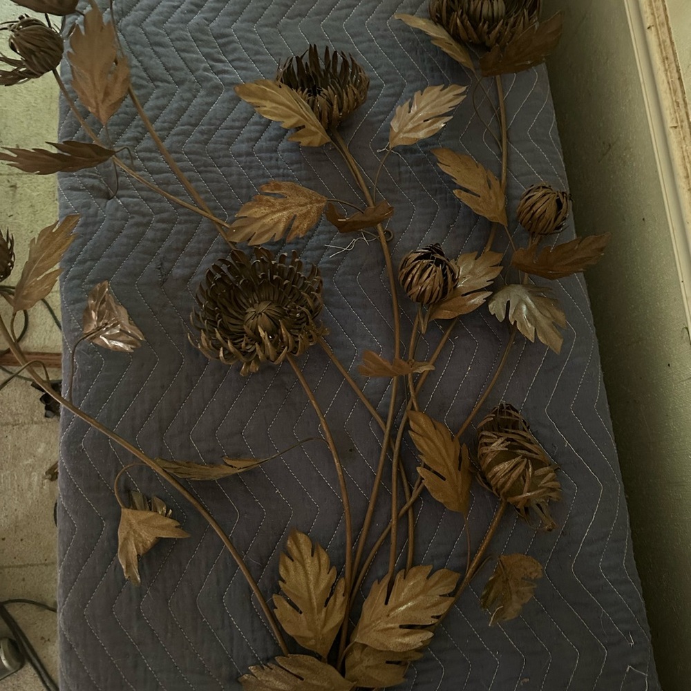 Metal Flowers pods and leaves Wall Art